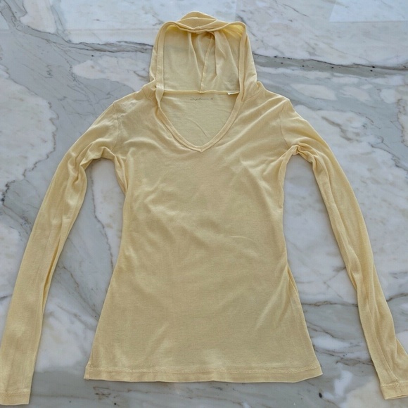 STEPHANIE B YELLOW LONG SLEEVE HOODIE SMALL NWOTS! - Picture 5 of 15